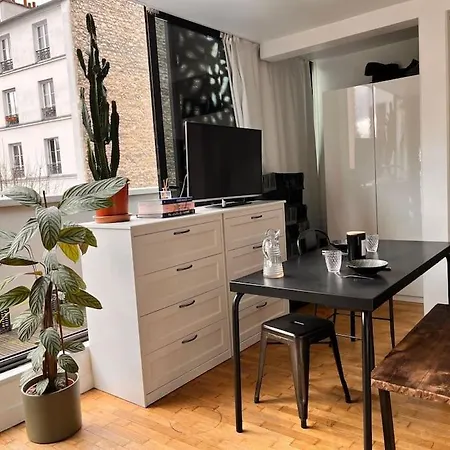 Studio, Terrace With Rooftop View/2p * Párizs